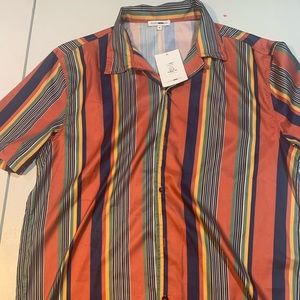 Men’s button up Shirt